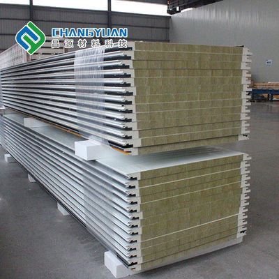 Panel Dinding Sandwich PU Tahan Lama Anti Korosi Sandwich Panel Polyurethane