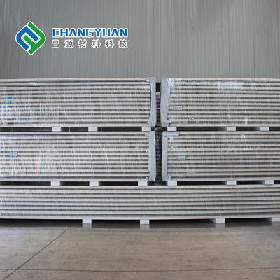 Daya Tahan Tinggi Panel Sandwich Pu Polyurethane Heat Insulated