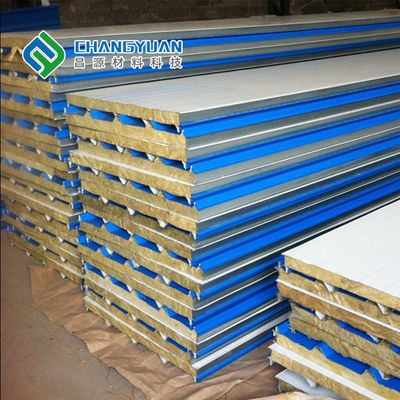 Panel Dinding Pu Terisolasi Tebal 200mm untuk Aplikasi Struktural
