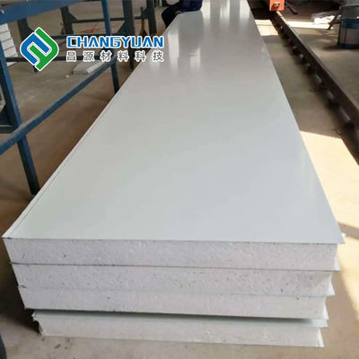 Lembar Sandwich 50mm-200mm Untuk Permukaan Atap PVC / SMP / PVF