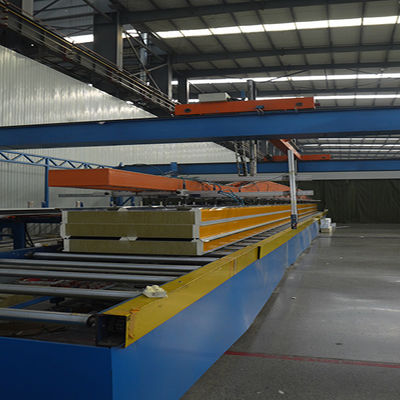 Empat alur Low Maintenance Metal Panel Soundproof Heatproof