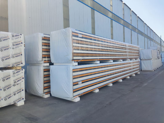 Panel Sandwich PU berlapis warna dengan Fireproofing Soundproofing dan Anti Korosi Fitur