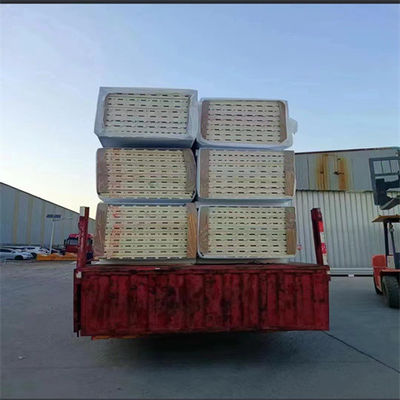 Panel Atap Sandwich Polyurethane Untuk Isolasi Suara Dan Waterproofing