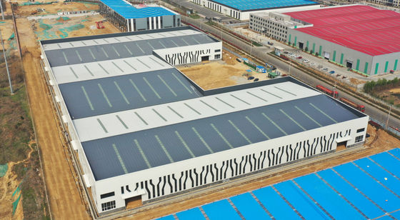 Daya tahan Panel dinding PU tahan gempa 50mm berlapis warna