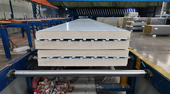 Panel atap PU tahan cuaca khusus Panel dinding besar