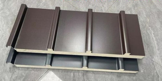 Fire Retardant Sandwich Structure PU Sandwich Roof Panel dengan B1/B2 Fire Rating Great Wall Panels