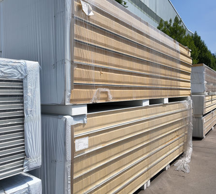 50/75/100/150/200mm Ketebalan PU Sandwich Wall Panel Desain ringan dan tahan api