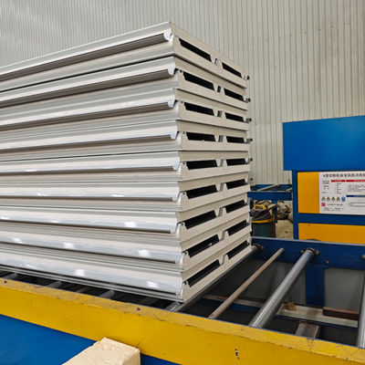 Panel Sandwich Polyurethane yang dapat disesuaikan dan tahan air untuk kebutuhan proyek Anda