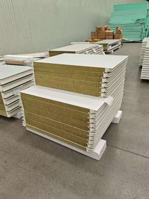 Panel dinding logam dan panel sandwich cocok untuk proyek luar ruangan