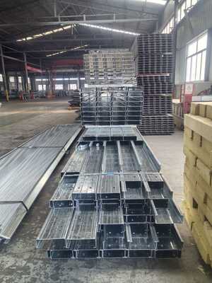 Customized Length Hot Dipped Galvanized Metal Building Purlin in C/Z Shape for Commercial Steel Frame Buildings