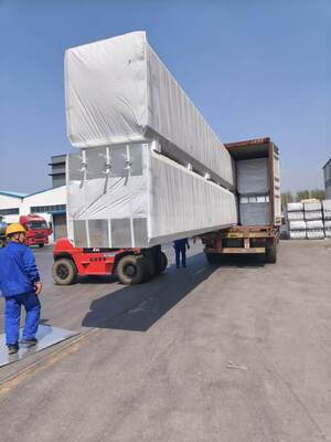 Light Weight Corrosion Resistant PIR Roof Panels with Thermal Conductivity ≤0.02W/m·K for Industrial and Commercial Use