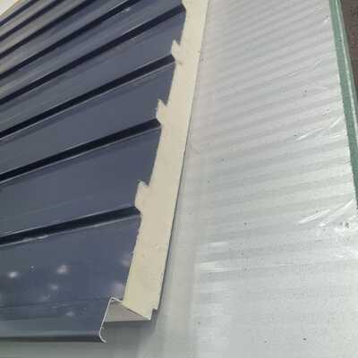 Konduktivitas Termal Kurang dari 0,02 W/mK Panel Atap PIR Ringan Tahan Korosi untuk Aplikasi Ruang Dingin